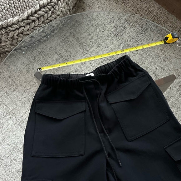 Aritzia Mercy Cargo High-waisted Relaxed Japanese Crepe Dressed Casual Pant - Picture 13 of 14